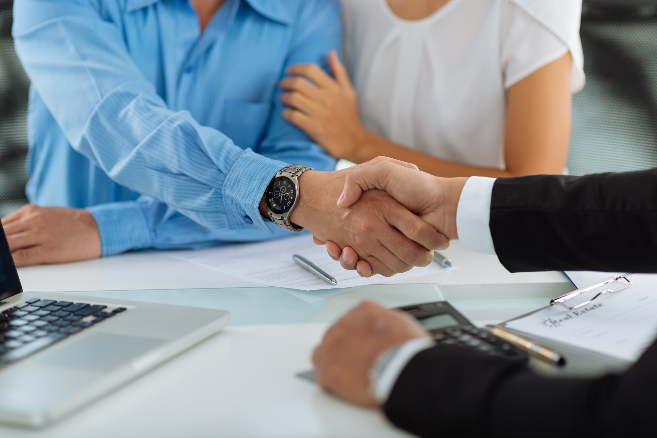 Selling a Business on Your Own: Do You Need a Broker? - Viking Mergers & Acquisitions